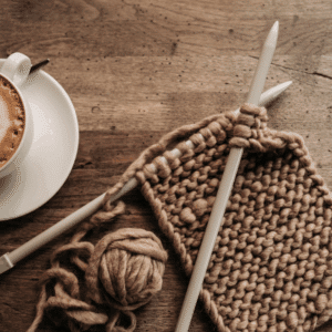 Técnicas de tejido y crochet móvil