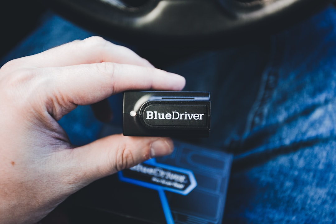 Cómo usar un escáner OBD para diagnosticar tu coche